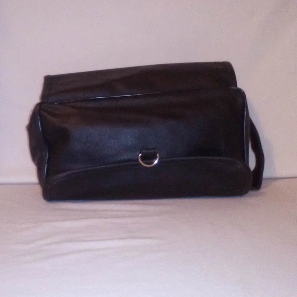 Travel Bag and Grooming: Brush, Razors, Foam, Deorderant, Floss & More. New